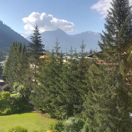 Mountain View With Private Sauna Apartmán *