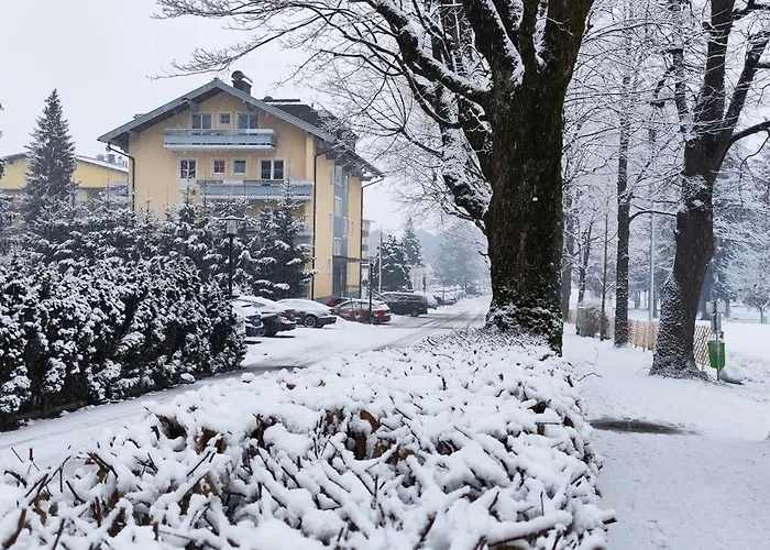 Mountain View With Private Sauna דירה