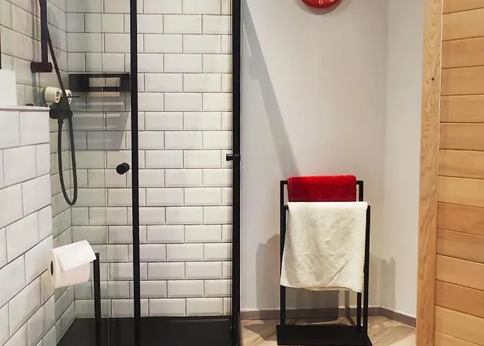 Mountain View With Private Sauna דירה באד הופגסטין